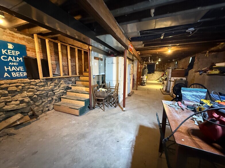 More Photos Of 204 S Mill St, Albany Apartments For Sale