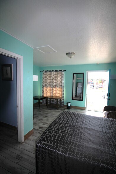 More Photos Of 6434 US Highway 19, New Port Richey Hotel For Sale