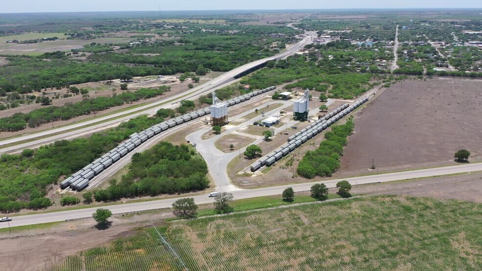 Primary Photo Of 240 US-59 Bus, George West Land For Sale