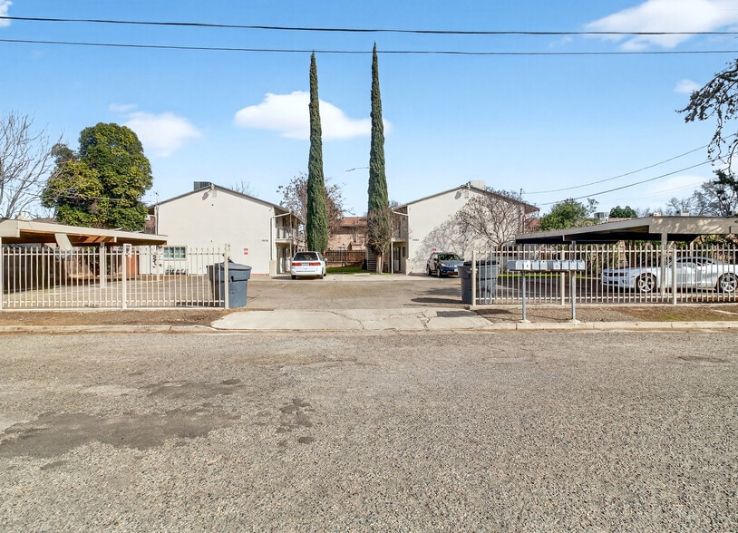 Primary Photo Of 1976 Edwards Ave, Merced Apartments For Sale