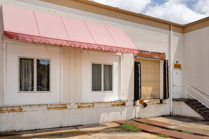 More Photos Of 1325 S Eugene St, Greensboro Warehouse For Sale