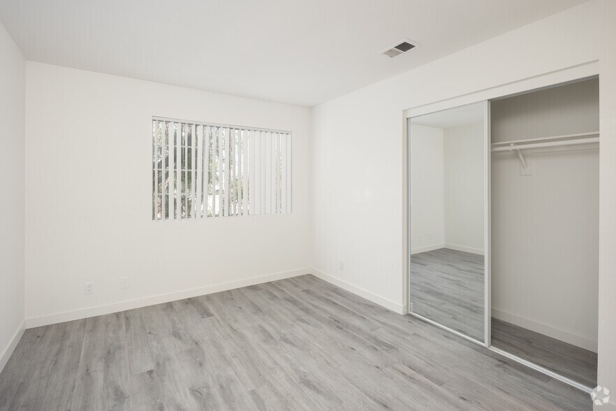 More Photos Of 875 N Olive St, Orange Apartments For Sale