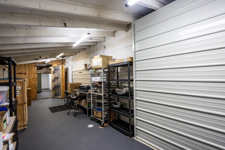 More Photos Of 1419 Old Hardin Rd, Billings Flex For Sale