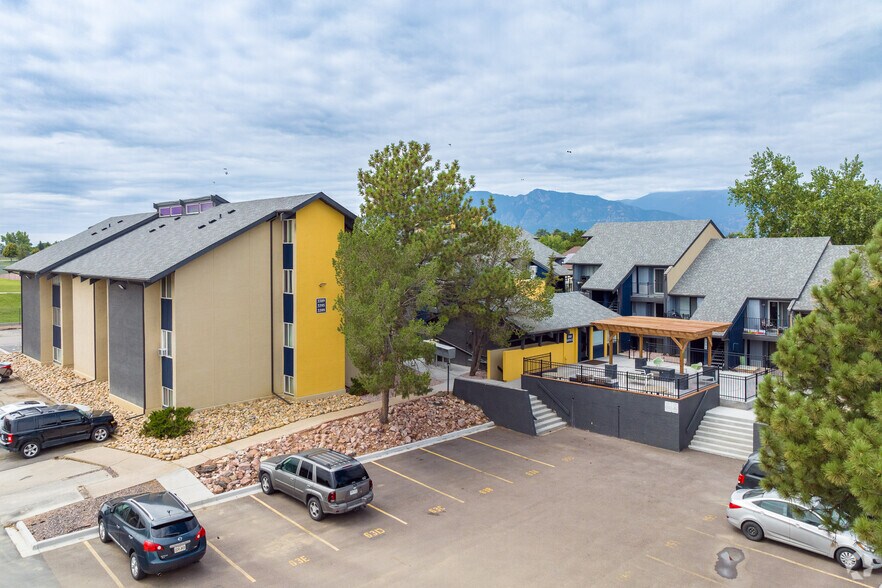 More Photos Of 3349 E Fountain Blvd, Colorado Springs Apartments For Sale
