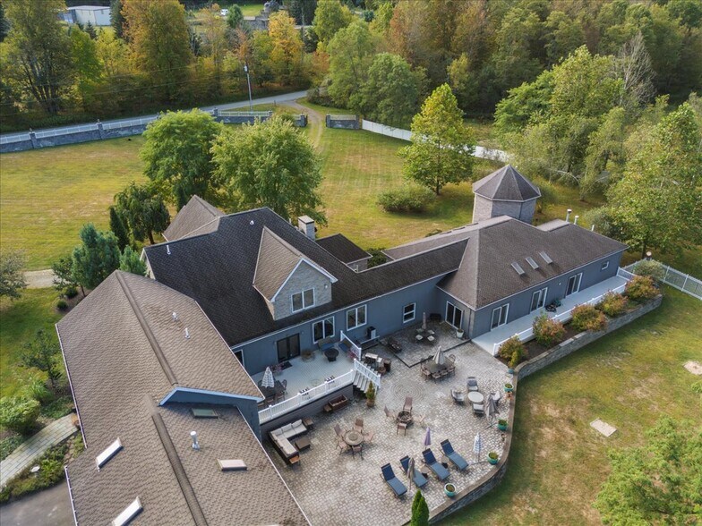 More Photos Of 3533 PA 2012, Union Dale Specialty For Sale