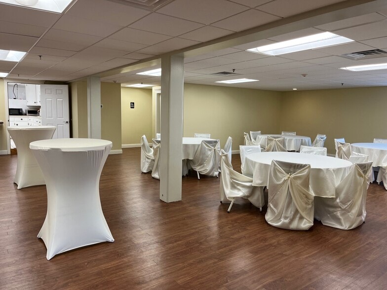 More Photos Of 49 Market St, Somersworth Religious Facility For Sale