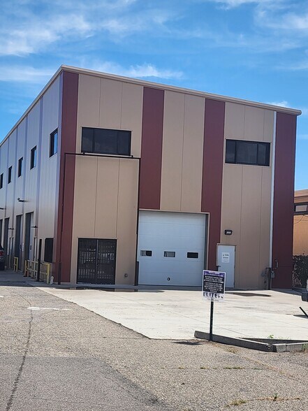 More Photos Of 5690 Logan St, Denver Office For Lease