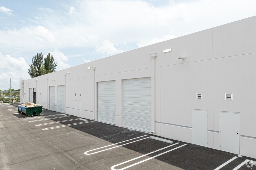 More Photos Of 4400-4414 NW 120th Ave, Coral Springs Warehouse For Lease