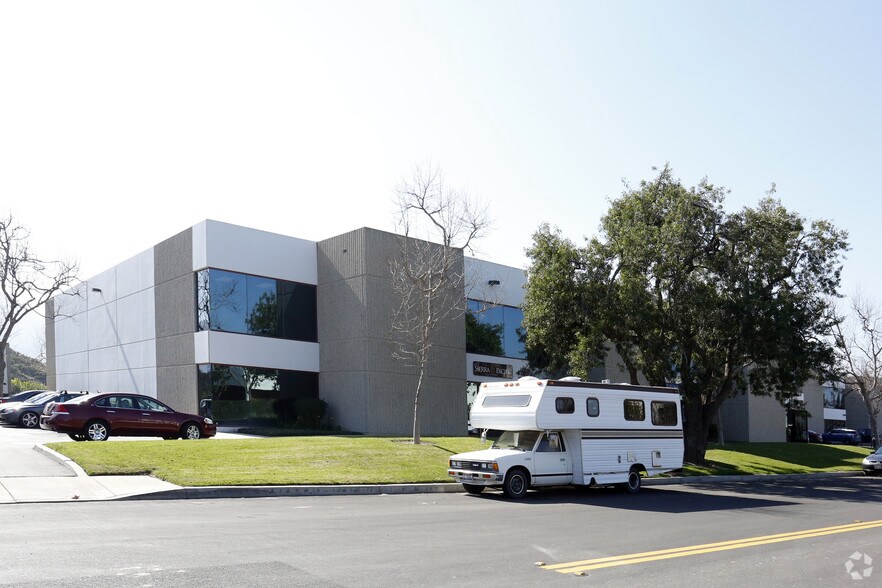 More Photos Of 4730-4780 Calle Quetzal, Camarillo Warehouse For Lease