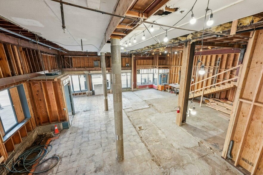 More Photos Of 500-508 Castro St, San Francisco Storefront Retail Residential For Lease