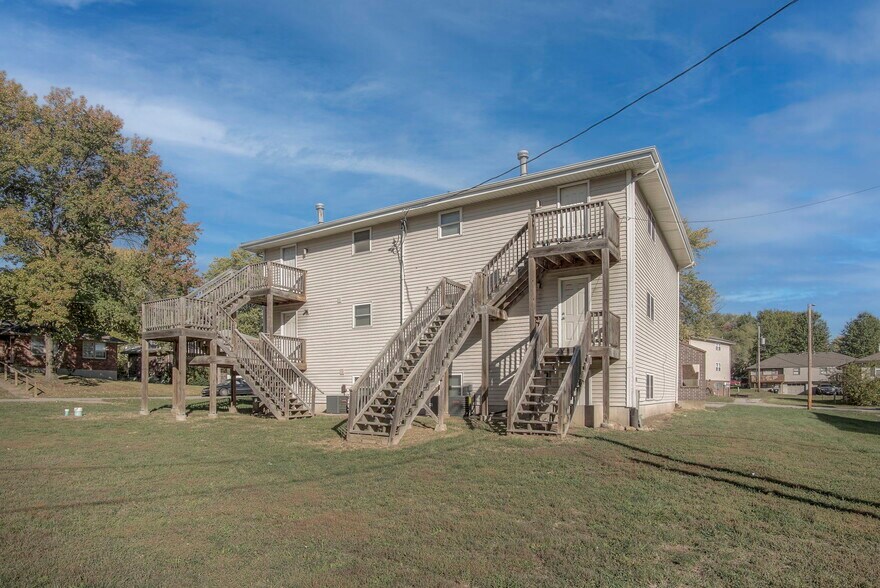 More Photos Of 9201 E 54th St, Raytown Apartments For Sale