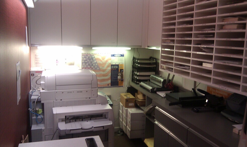 More Photos Of 1821 Benson Ave, Evanston Medical For Sale