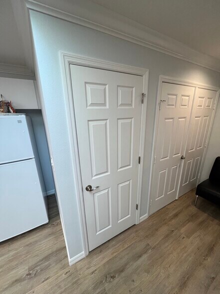 More Photos Of 1104 Kyle Wood Ln, Brandon Medical For Sale