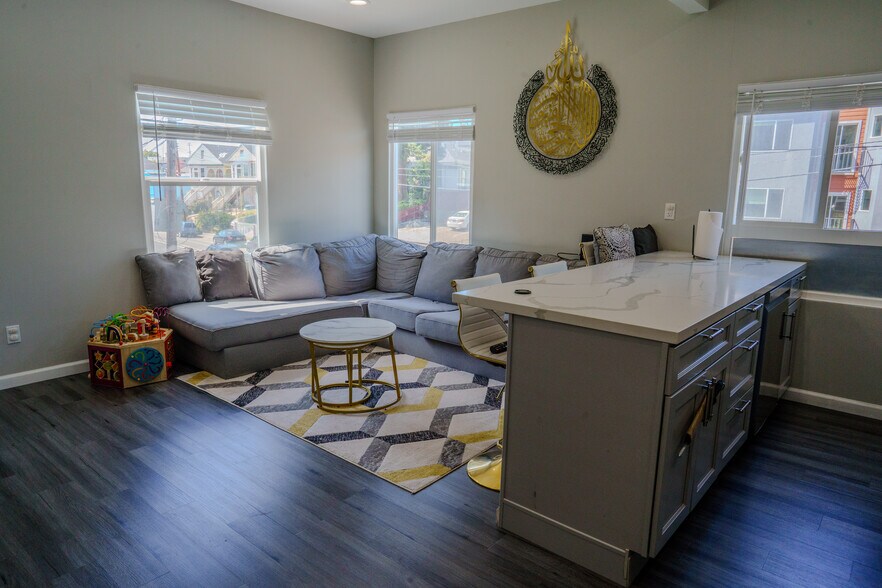 More Photos Of 3210 Harrison St, Oakland Storefront Retail Residential For Sale