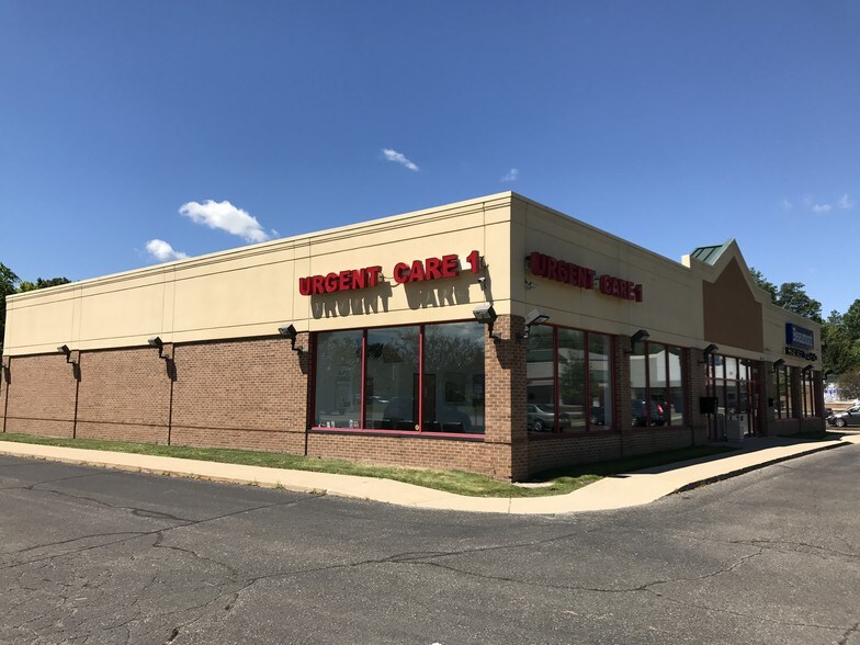 More Photos Of 9830-9860 Telegraph Rd, Taylor Storefront For Lease