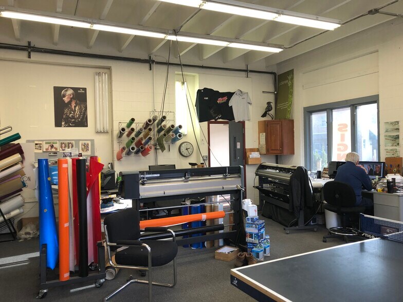 More Photos Of 194 Greenwood Ave, Midland Park Manufacturing For Lease