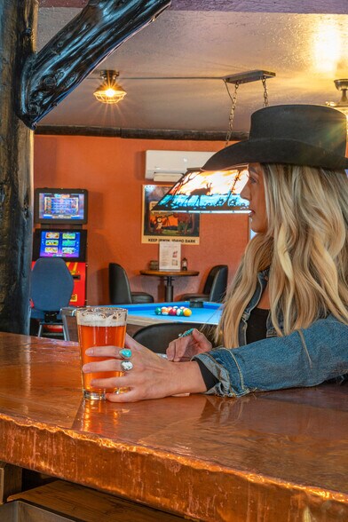 More Photos Of 3449 Swan Valley hwy, Irwin Bar For Sale