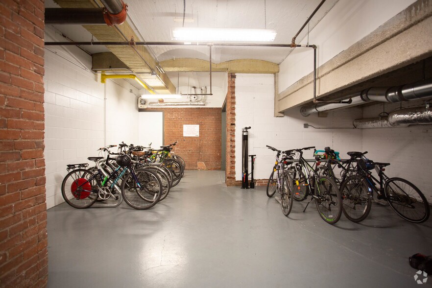 More Photos Of 179 Lincoln St, Boston Office For Sale