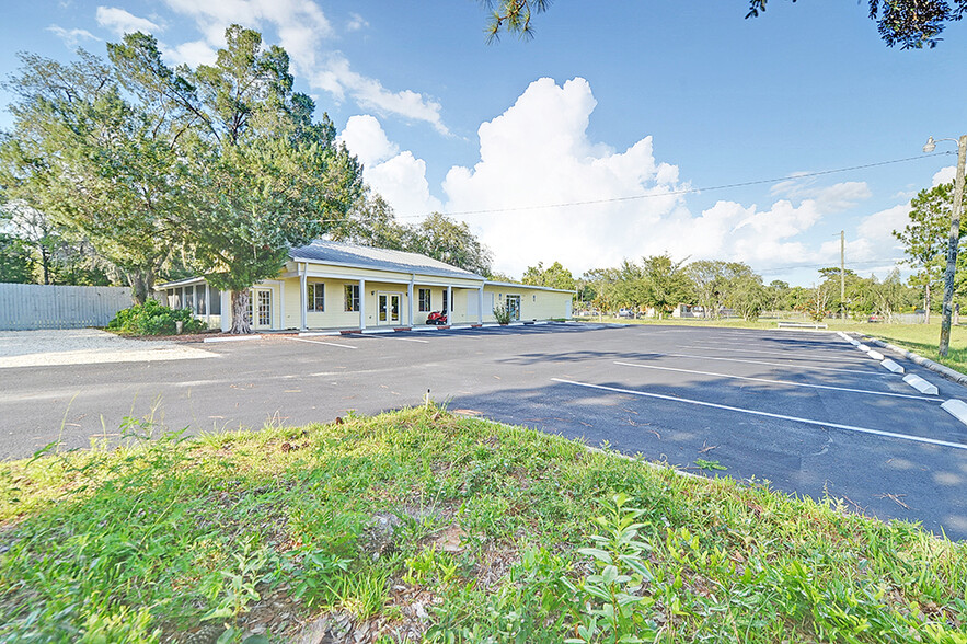 Primary Photo Of 6991 W Cardinal St, Homosassa Medical For Sale