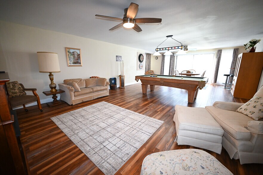 More Photos Of 2759 County Road 411, Berryville Hotel For Sale