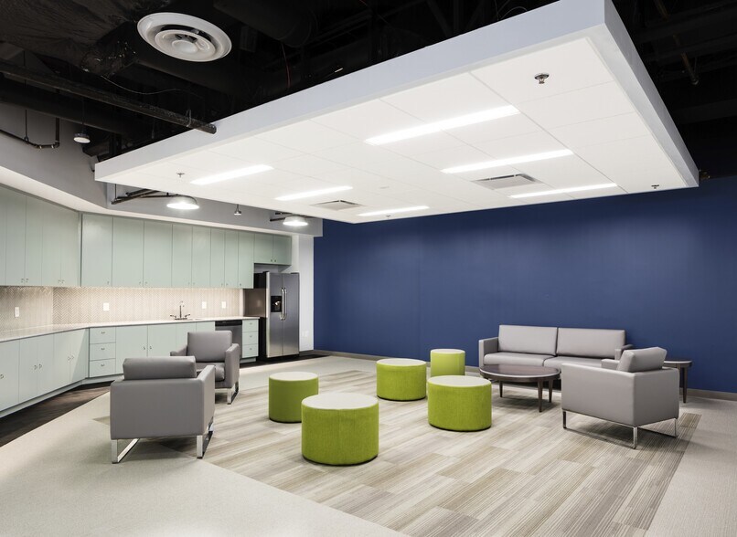 More Photos Of 12001 Sunrise Valley Dr, Reston Unknown For Lease