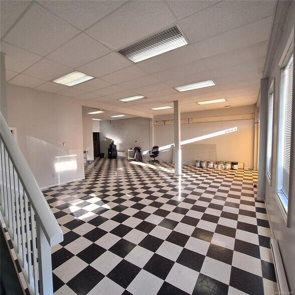 More Photos Of 3043 Barons Rd, Nanaimo Industrial For Sale