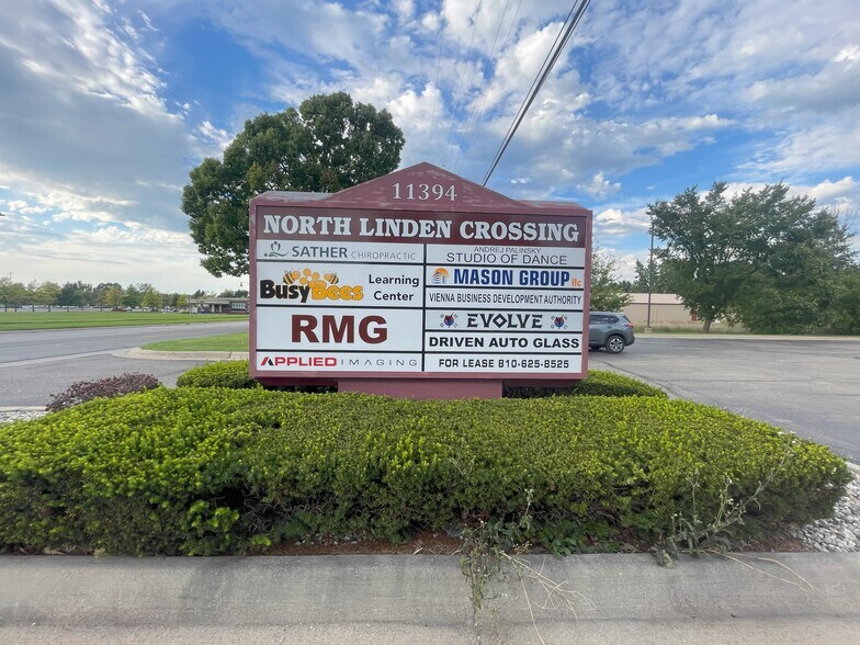 More Photos Of 11382-11394 N Linden Rd, Clio Storefront For Lease