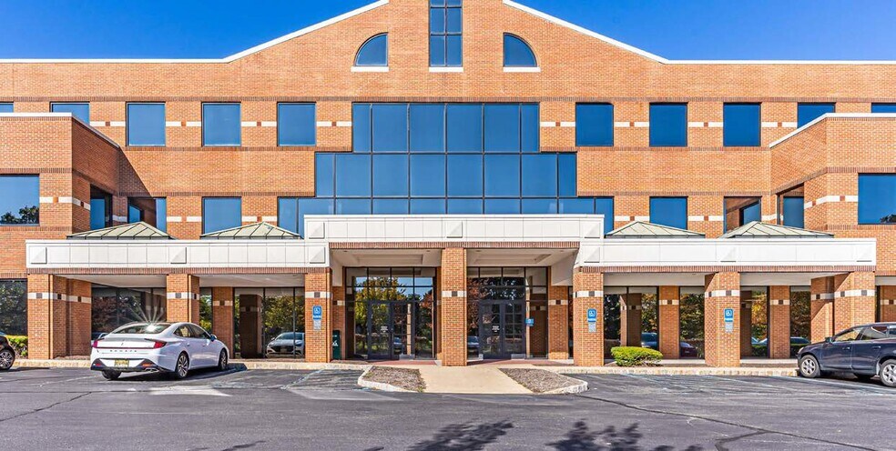 More Photos Of 2 Crossroads Dr, Bedminster Unknown For Lease