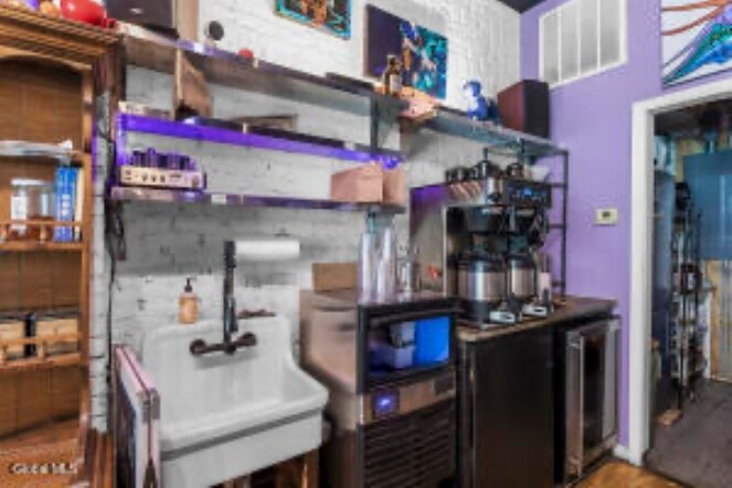 More Photos Of 147 4th St, Troy Storefront Retail Residential For Sale