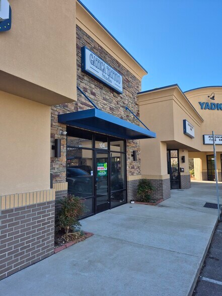 Primary Photo Of 5447 Yadkin Rd, Fayetteville Storefront For Lease