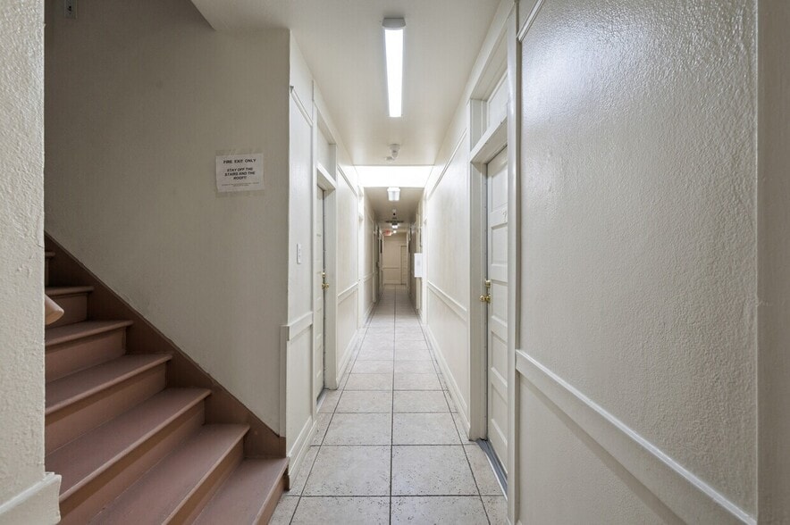 More Photos Of 709 S Centre St, San Pedro Storefront Retail Residential For Sale