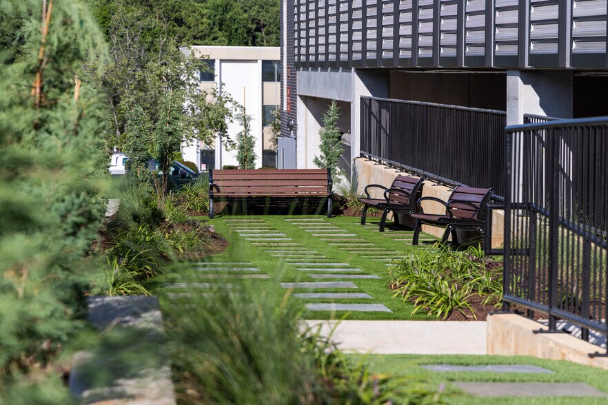 More Photos Of 3700 Barrett Dr, Raleigh Medical For Lease