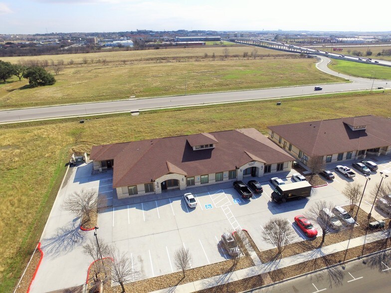 More Photos Of 1911 Corporate Dr, San Marcos Office For Sale