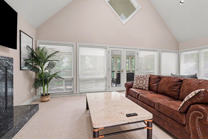 More Photos Of 390 Saddleback Knl, Nellysford Specialty For Sale