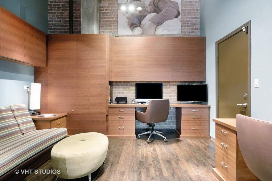 More Photos Of 1327 W Washington Blvd, Chicago Loft Creative Space For Lease