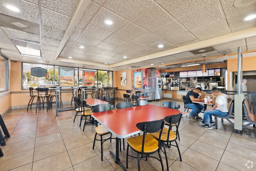 More Photos Of 1605 E Highland Ave, San Bernardino Fast Food For Sale