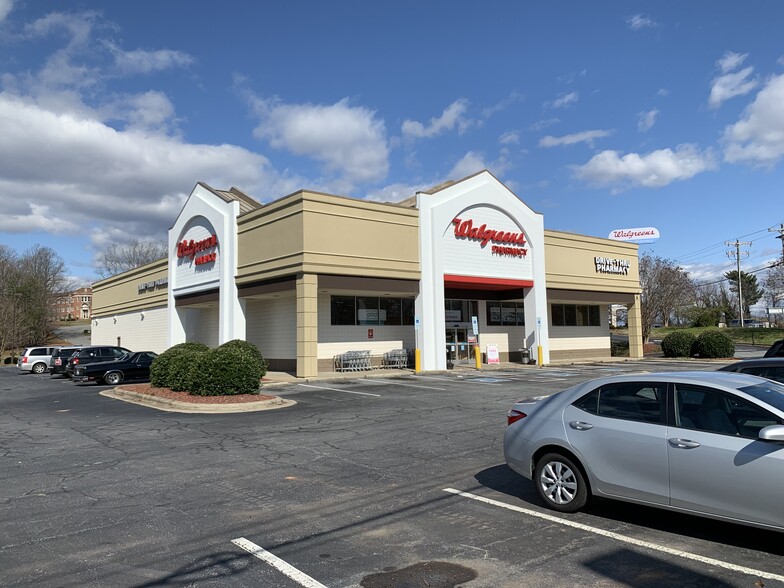 Primary Photo Of 121 Railroad Ave, Rutherfordton Drugstore For Sale