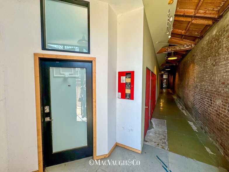 More Photos Of 55 Waverly Dr, Pasadena Loft Creative Space For Lease