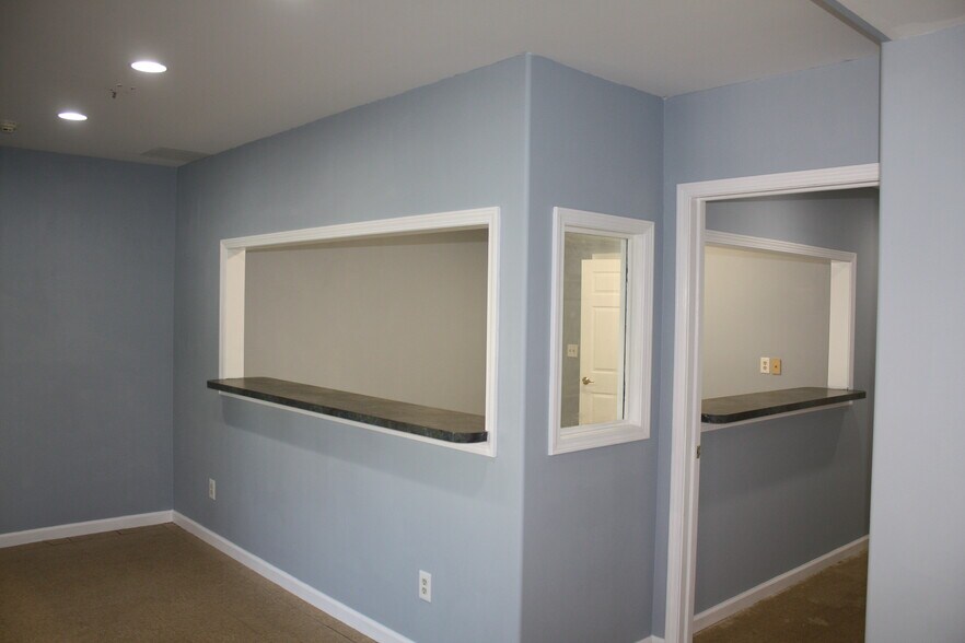 More Photos Of 80 E Main St, Port Jervis Flex For Sale