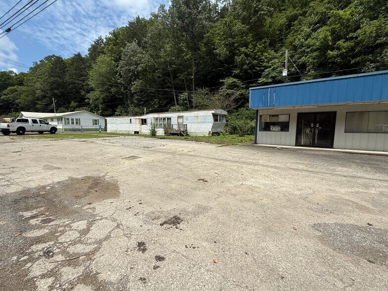 More Photos Of 6467 Old KY Highway 80, Avawam General Retail For Sale