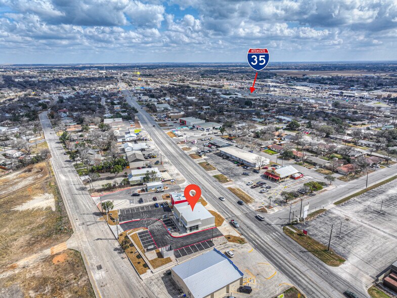 More Photos Of 596 S Business Ih 35, New Braunfels Freestanding For Lease