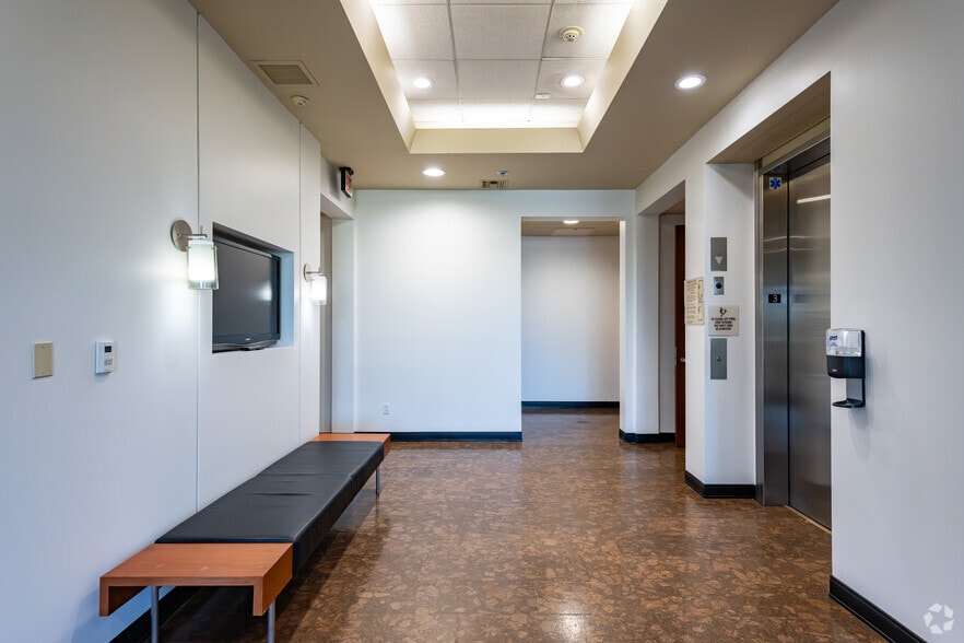 More Photos Of 1250 Main St, Napa Medical For Lease