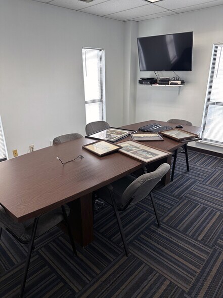 More Photos Of 631 Enon Springs Rd E, Smyrna Industrial For Lease