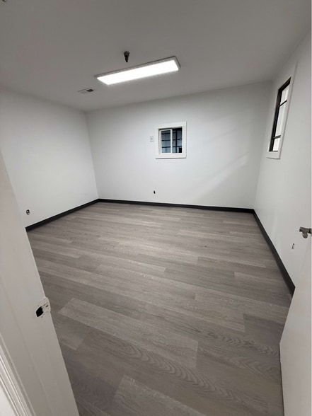 More Photos Of 7283 Spa Rd, North Charleston Warehouse For Sale