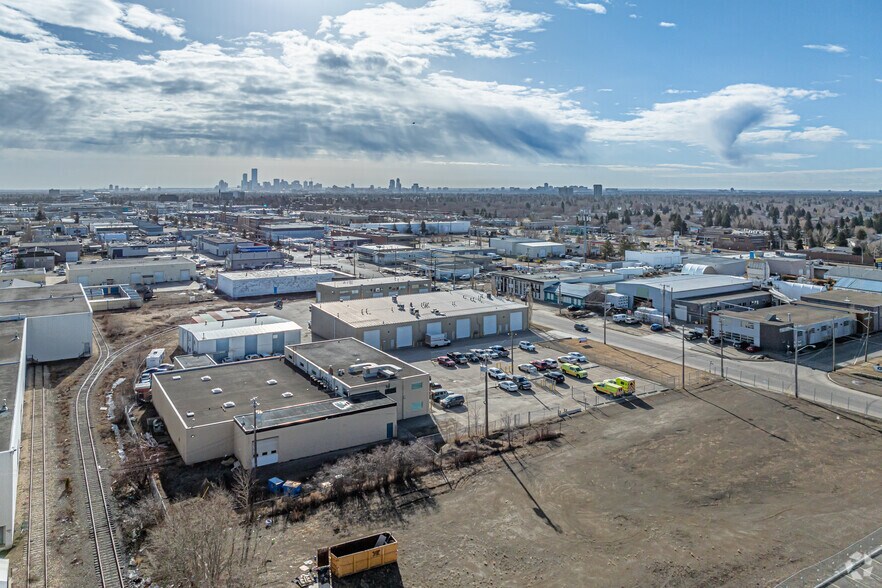 More Photos Of 15712 112 Ave, Edmonton Office For Lease