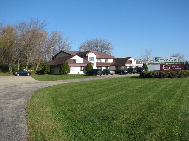 More Photos Of 5111 Green Valley Rd, Oshkosh Office For Lease