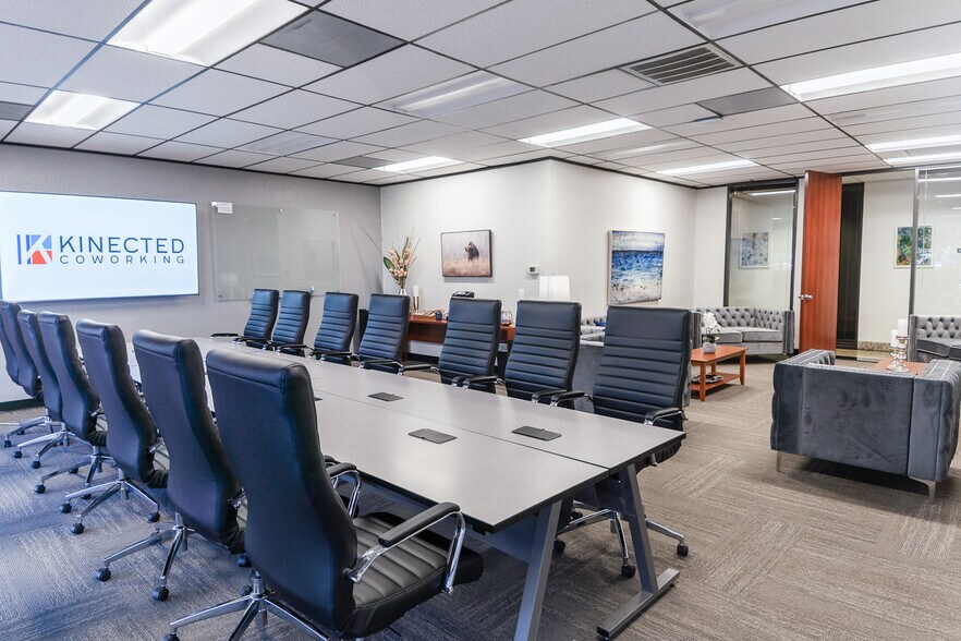 More Photos Of 10401 W IH-10, San Antonio Coworking Space