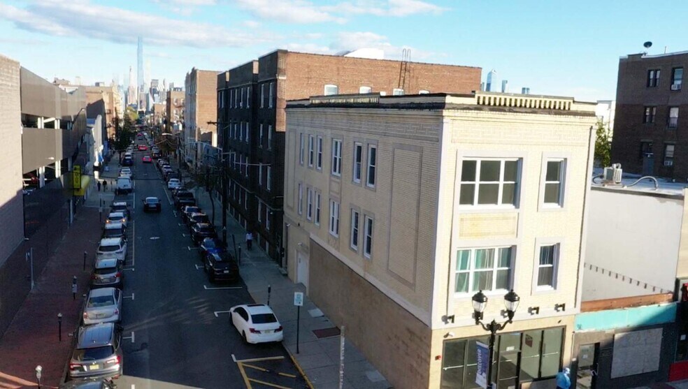 More Photos Of 5222 Bergenline Ave, West New York Storefront Retail Residential For Lease