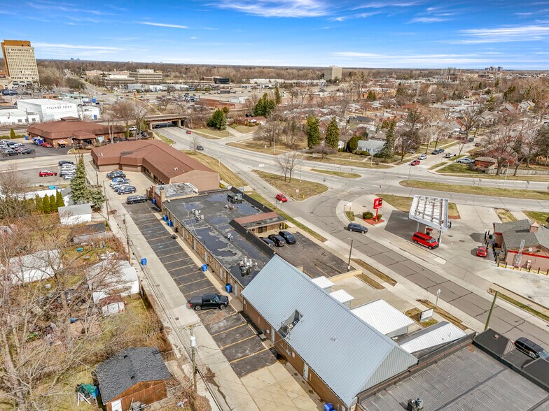 More Photos Of 1800 Grindley Park St, Dearborn Office For Lease