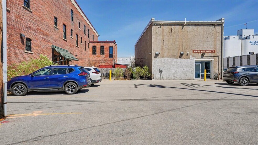 More Photos Of 102 Walnut St, Winona Office Residential For Sale